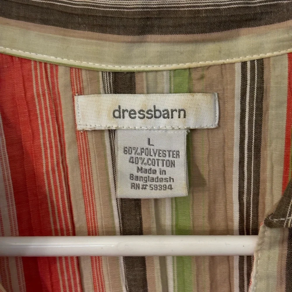 Button up - Picture 2 of 3